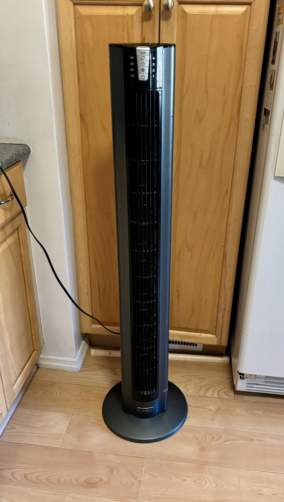 Lasko Oscillating Tower Fan With Remote