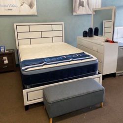 White 4 Piece King Bedroom Set (includes: nightstand king bed frame dresser and mirror) 