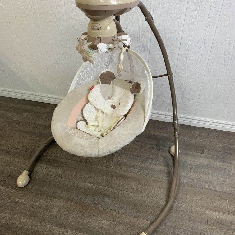 Fisher Price My Little Snugabear Swing With Mobile Lo for Sale in North Charleston SC OfferUp