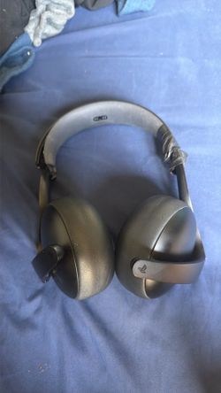 Sony - PULSE Elite wireless headset - Midnight Black outside damaged but it works