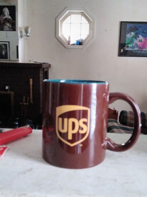 UPS COFFEE MUG.