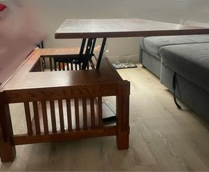 Lift-top coffee table
