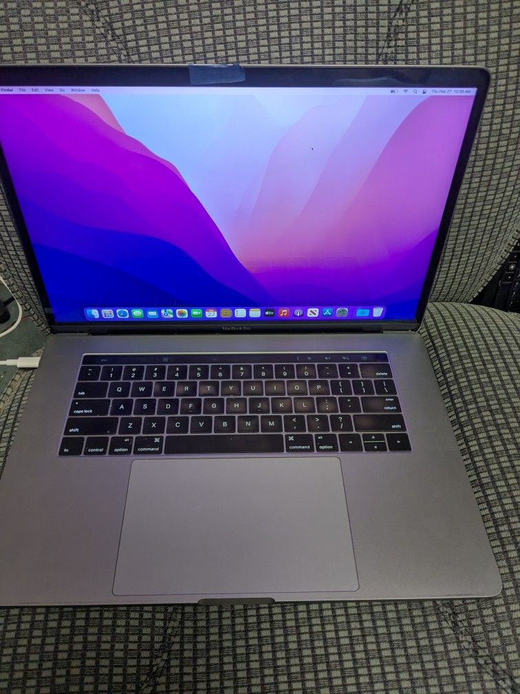 MacBook Pro 15" Intel i7 2.6GHz-16GB-512GB