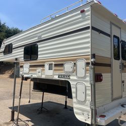 1988 Lance 9.6
