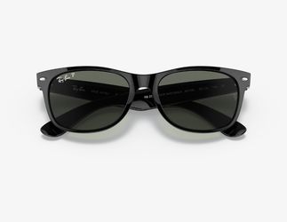 Ray-Ban
Sunglasses
