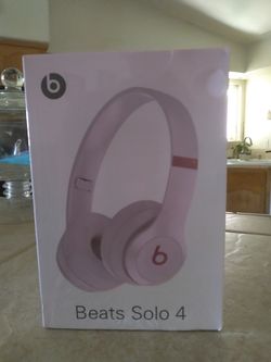 Beats solo 4