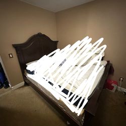 Queen Size Full Bedroom Set