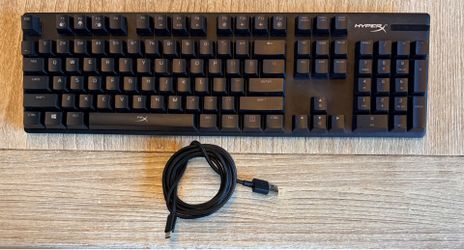 HyperX Alloy Origins RGB Mechanical Gaming Keyboard – Excellent Condition