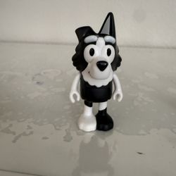 MACKENZIE BLUEY CHARACTER 