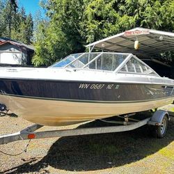 2008 Bayliner 195 Discovery With Only 57.6 Hours!