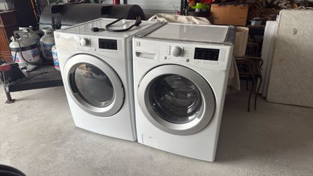Washer & Dryer Set