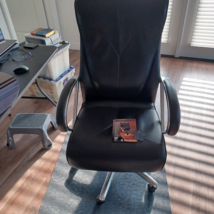 Samsonite Genuine Leather Executive Office Chair