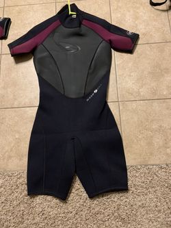 Scuba diving wet suit size 9-10 and 11/12
