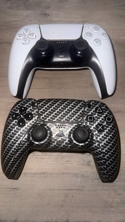 PS5 Controllers