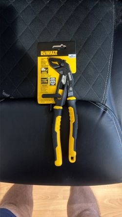 DEWALT 10 INCH SIDELOCK V-JAW