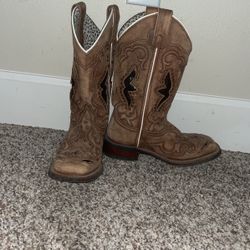 Botas Laredo Size 6 Y 7 Mujer $ 25 