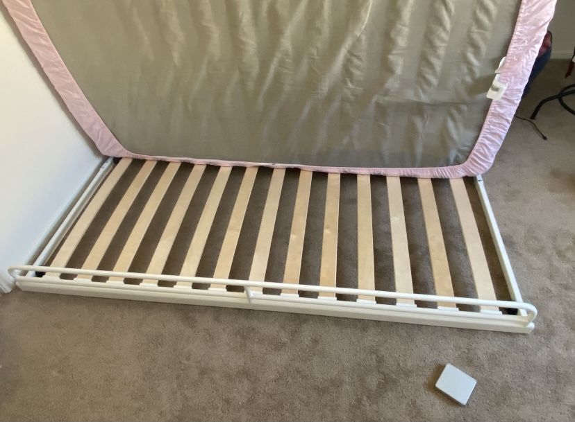 wood daybed twin trundle *no mattress