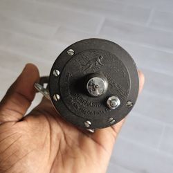 Penn Surfmaster No. 200 Fishing Reel Black And Chrome, Loaded W/ Line, Excellent