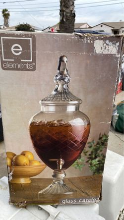 Glass carafe