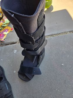 Medical boot