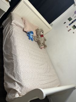 IKEA Cama Doble Full Y Twin 