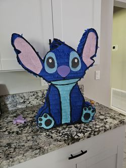 Homemade  piñata / stitch