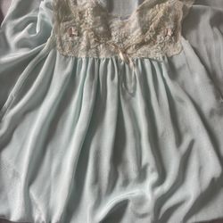 Nightgowns 