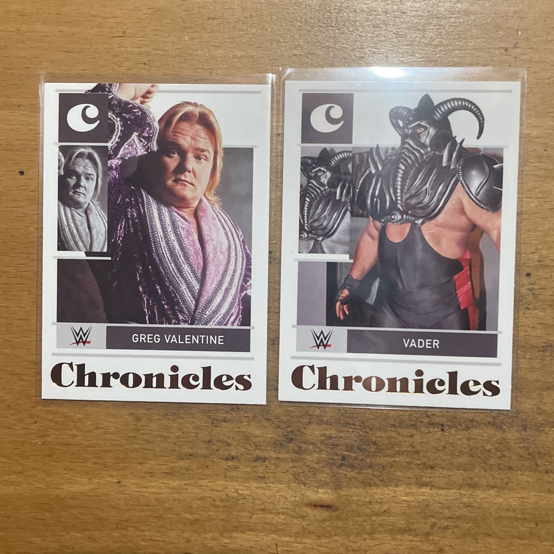 2022 CHRONICLES WWE GOLD 2 CARD LOT