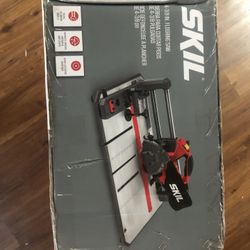 SKIL 4-3/8” Flooring  Saw 