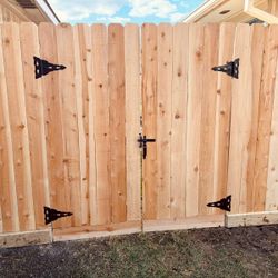 Cedro,pine,store,floors 