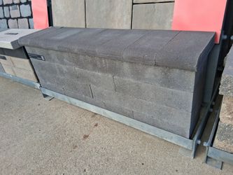 Retaining wall stone