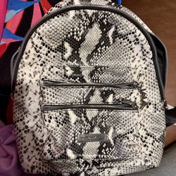 New Andrew Marc New York Backpack 