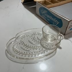 Vintage Federal Glass Company Snack Set Hospitality 4 Plates 4 Cups Original Box 1950’s