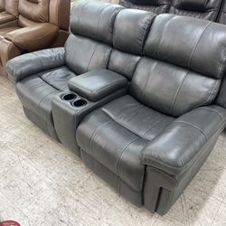 Gray Leather Dual Power Recliner Loveseat 