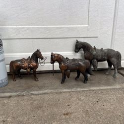 Copper Tone Cast Metal Horse Western Show