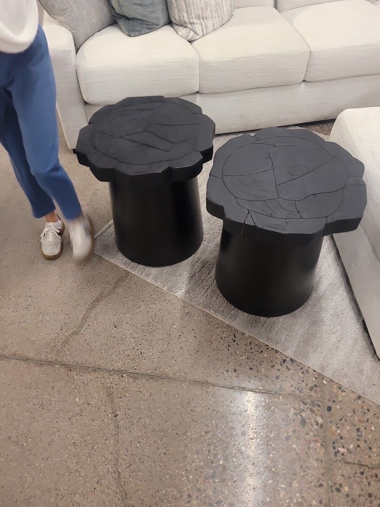 2 End table