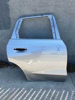 2023 - 2025 BMW X1 - RIGHT REAR DOOR SHELL OEM