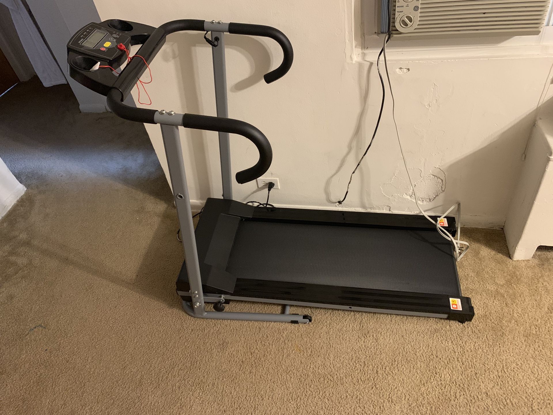 Treadmill 500w brand new in a box