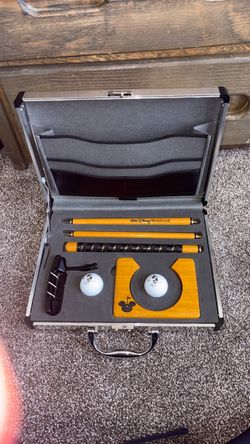 Walt Disney World Golf Collector Set in Case