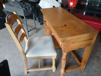 Escritorio de madera con silla 44x18