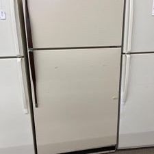  Whirlpool Refrigerator and Freezer are in good working condition.
