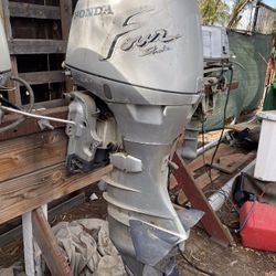 Honda 40 Fourstroke Outboard 