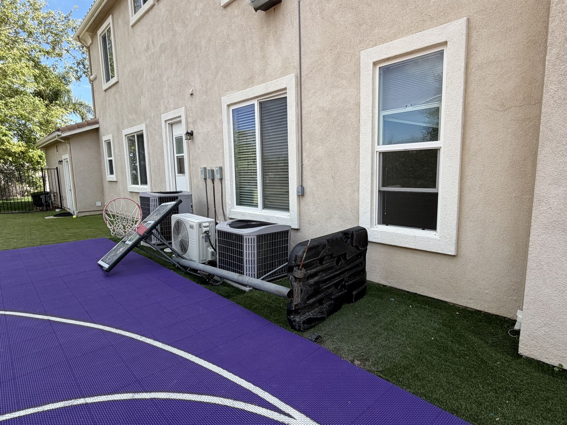 FREE BASKETBALL HOOP