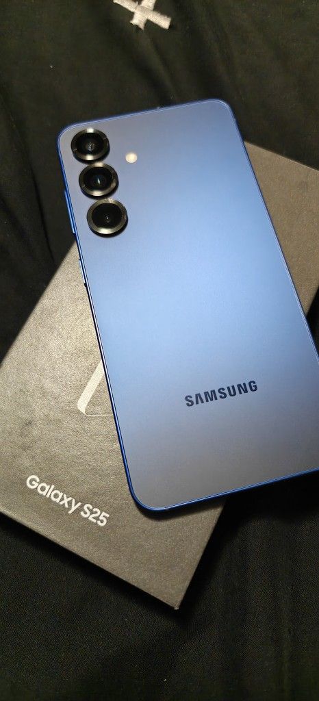 AT&T Like New Samsung S25