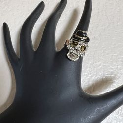 Rhinestone Embellished Gold Trim Too Hat Skull Ring 
