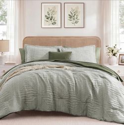 Queen Comforter Set 7 Pieces
