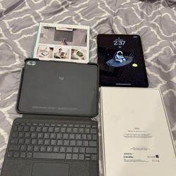 iPad Air M1 256g With Logitech Keyboard (iPad Only With Esr Double Case - $550) 