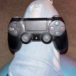 PS4 Controller 