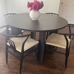 Table with Chairs