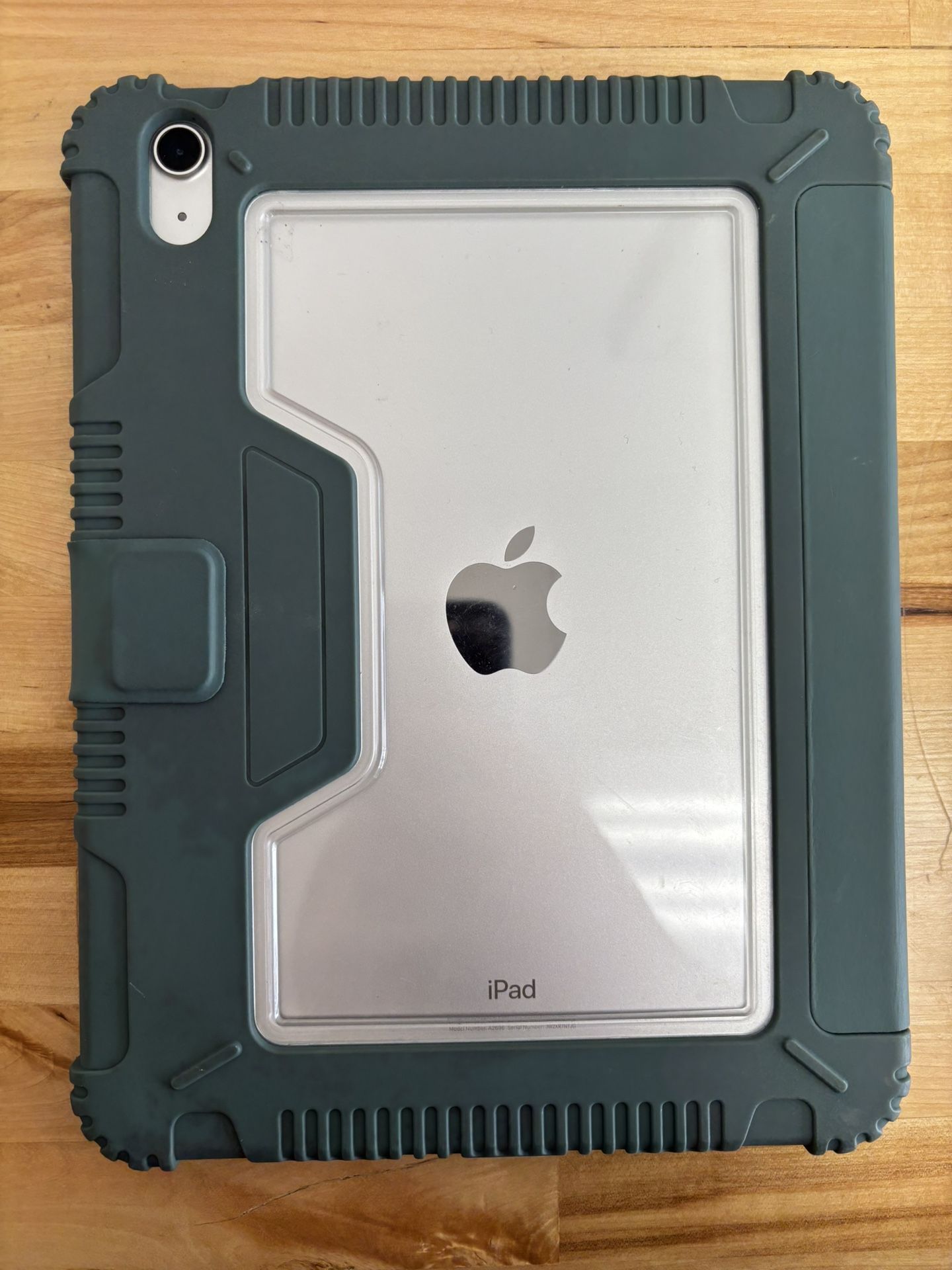 Like New iPad 10th Generation (2022) 64GB Silver.